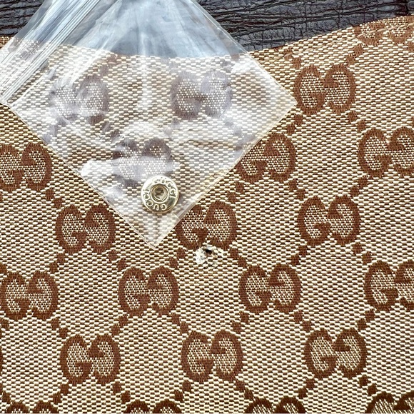Gucci GG Rare Neutral Canvas Monogram Web Canvas Compact Wallet - Picture 9 of 9